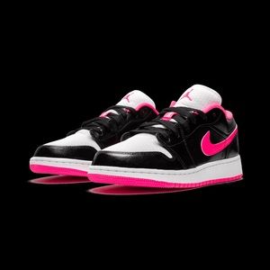 Jordan 1 Low GS BLACK/HYPER PINK-WHITE 5.5Y / 7W
